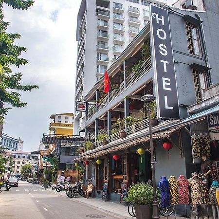 Vietnam Backpacker Hostels - Хуе Екстериор снимка