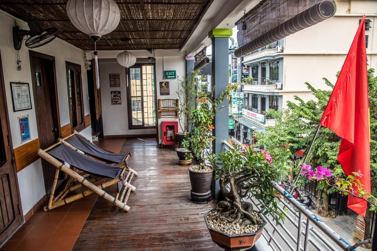 Vietnam Backpacker Hostels - Хуе Екстериор снимка